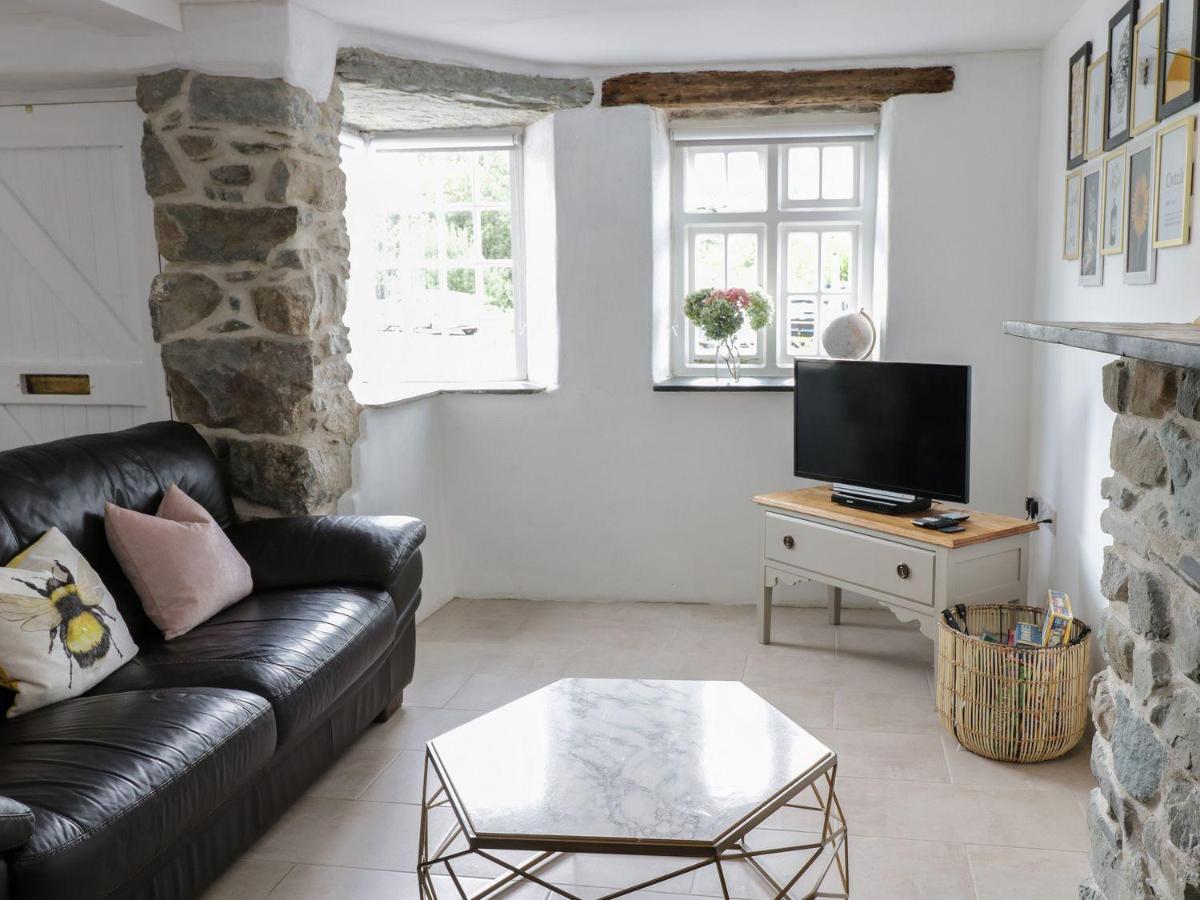 The Toll House Villa Dolgellau Exterior photo